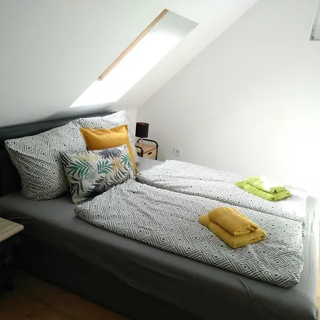 Heviz Holiday Apartments 아파트 *